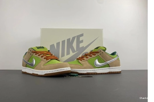  Dunk Nike Low SB  FQ7585-200 “Escargot” 1206